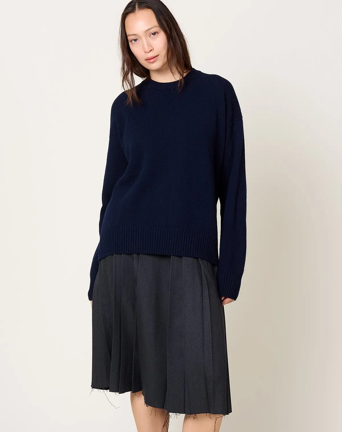 Innes Slouch Crewneck In Navy 1
