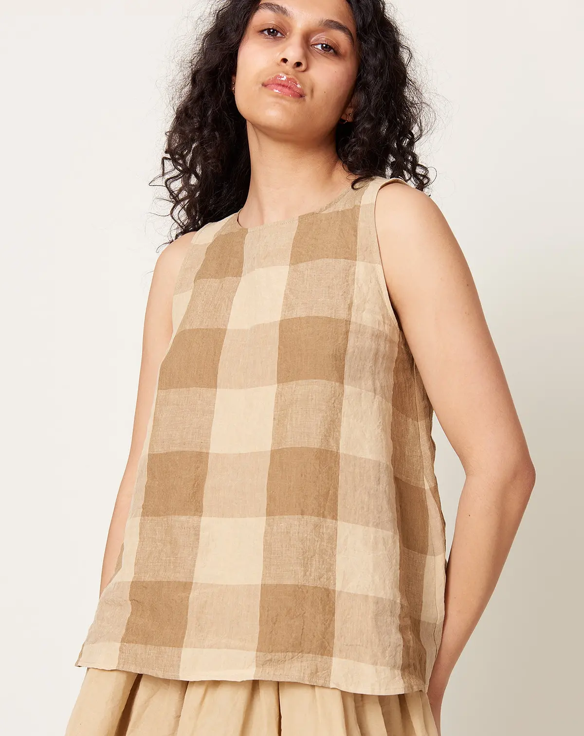 Macro Vichy Linen Sleeveless Top In Hazelnut 1