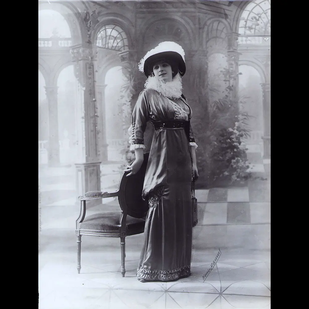 Ascott - Robe, Photographie De Henri Manuel (1910S) 1