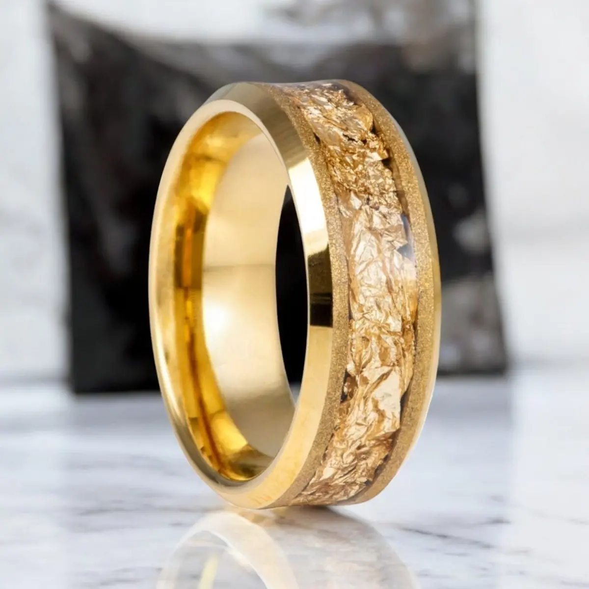 Aurion | Gold Tungsten Ring, Gold Foil Inlay, Beveled, 8Mm 1