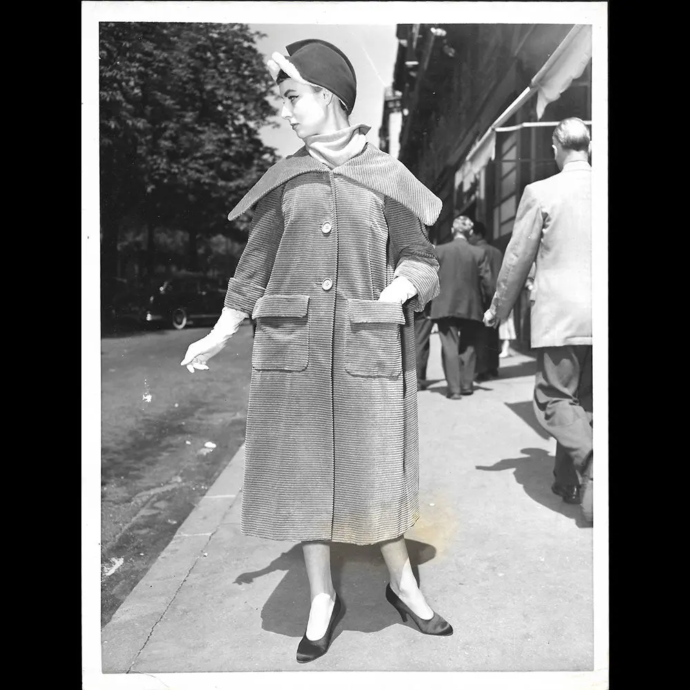 Balenciaga - Manteau Corduroy (1955) 1
