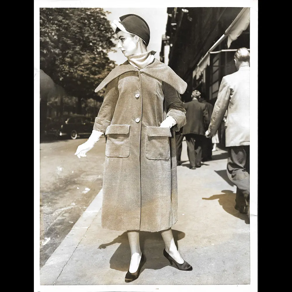 Balenciaga - Manteau Corduroy (1955) 1