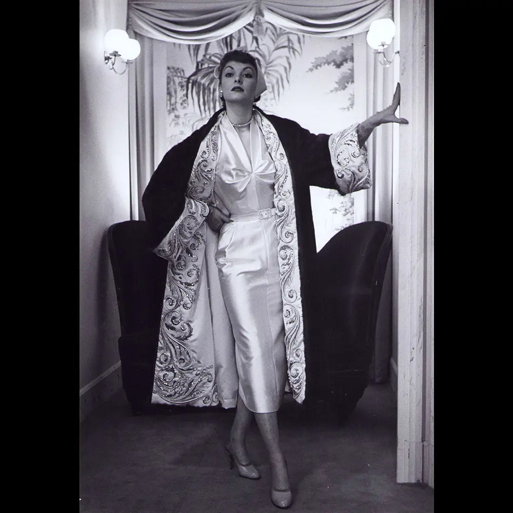 Pierre Balmain - Robe Cocktail En Tissu Robert Perrier (1952) 2