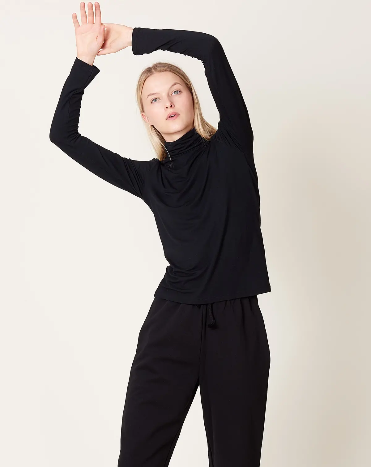Turtleneck In Black 1