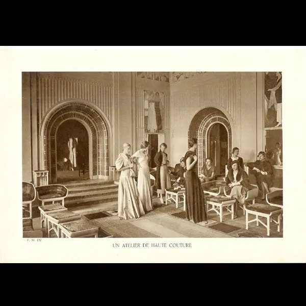 Vionnet - Salon De Présentation De La Maison Avenue Montaigne À Paris (1933) 1