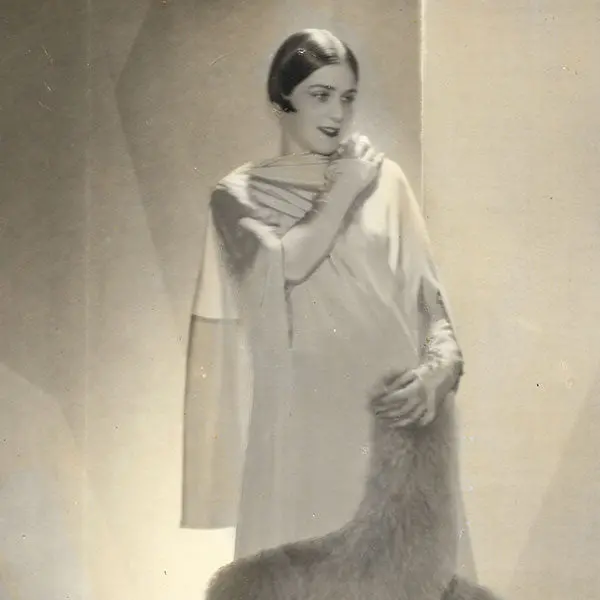 Lucien Lelong - Cape D'après-Midi Garnie De Renard, Tirage D'époque De Scaioni (1927) 2