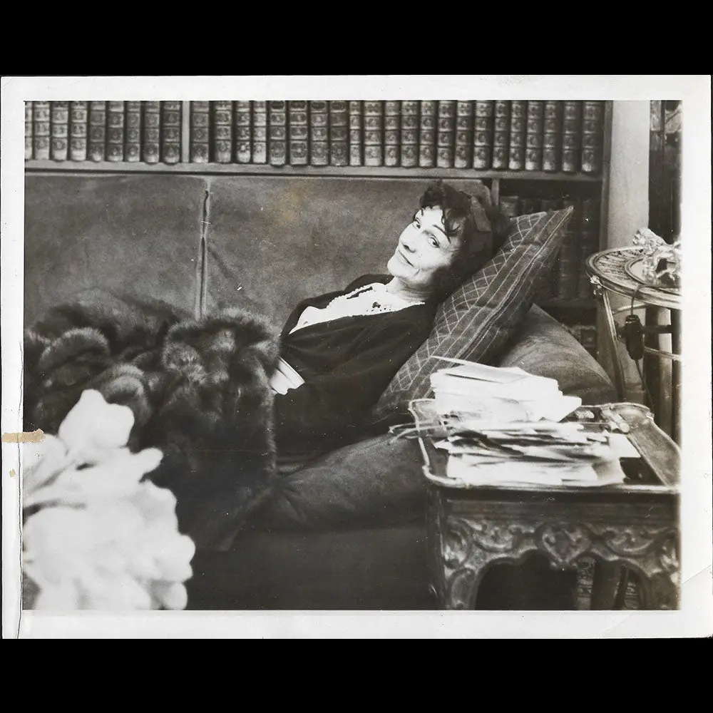 Chanel - Portrait Sur Son Divan (1954) 1