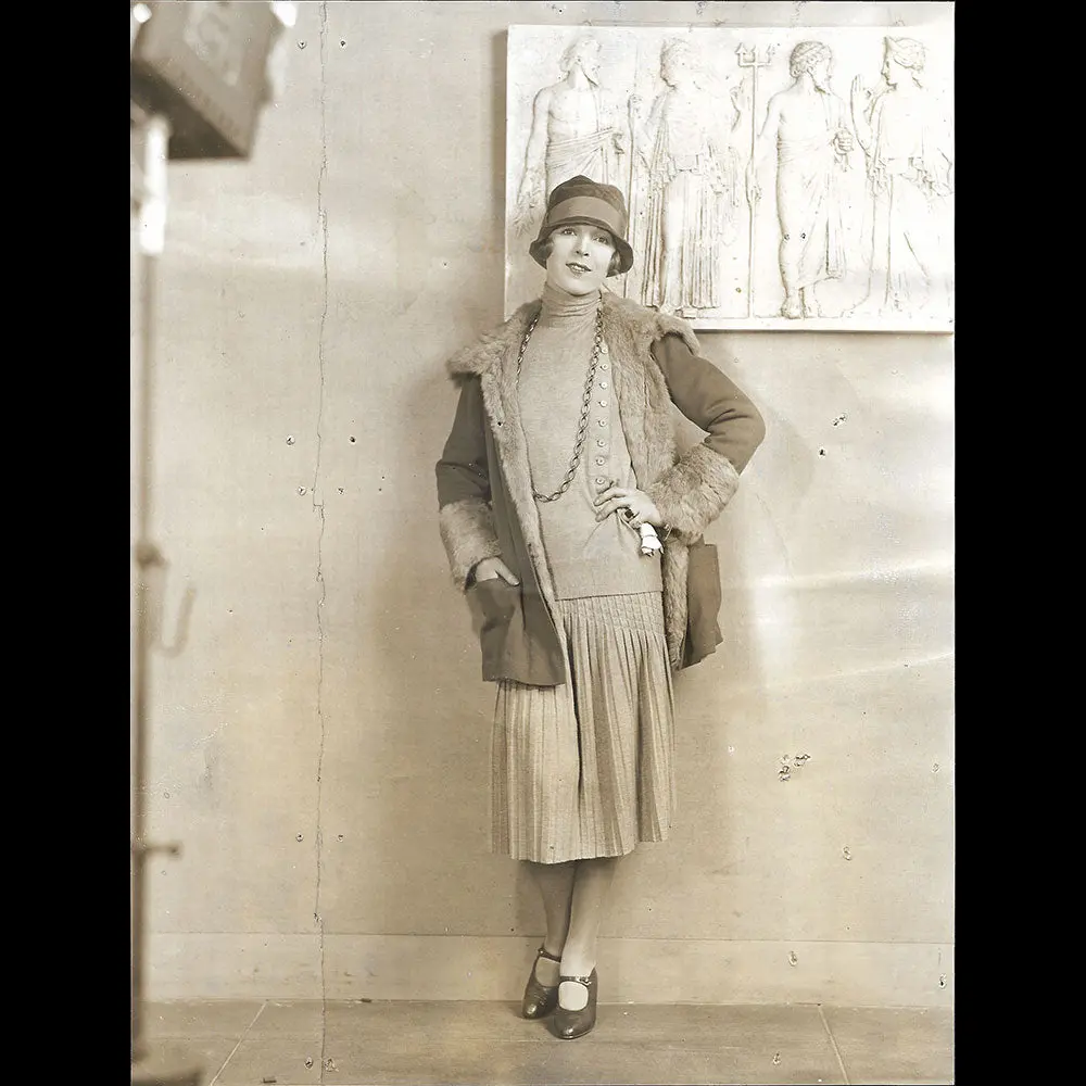 Chanel - Ina Claire En Ensemble En Jersey (1925) 1