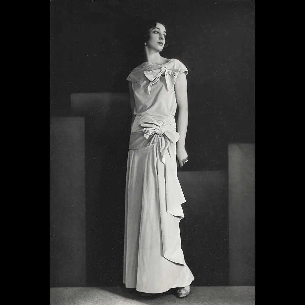 Chantal - Modèles Portés Par La Comtesse Liza Grabbe, Réunion De 5 Photographies D'époque De Luigi Diaz (Circa 1930) 1