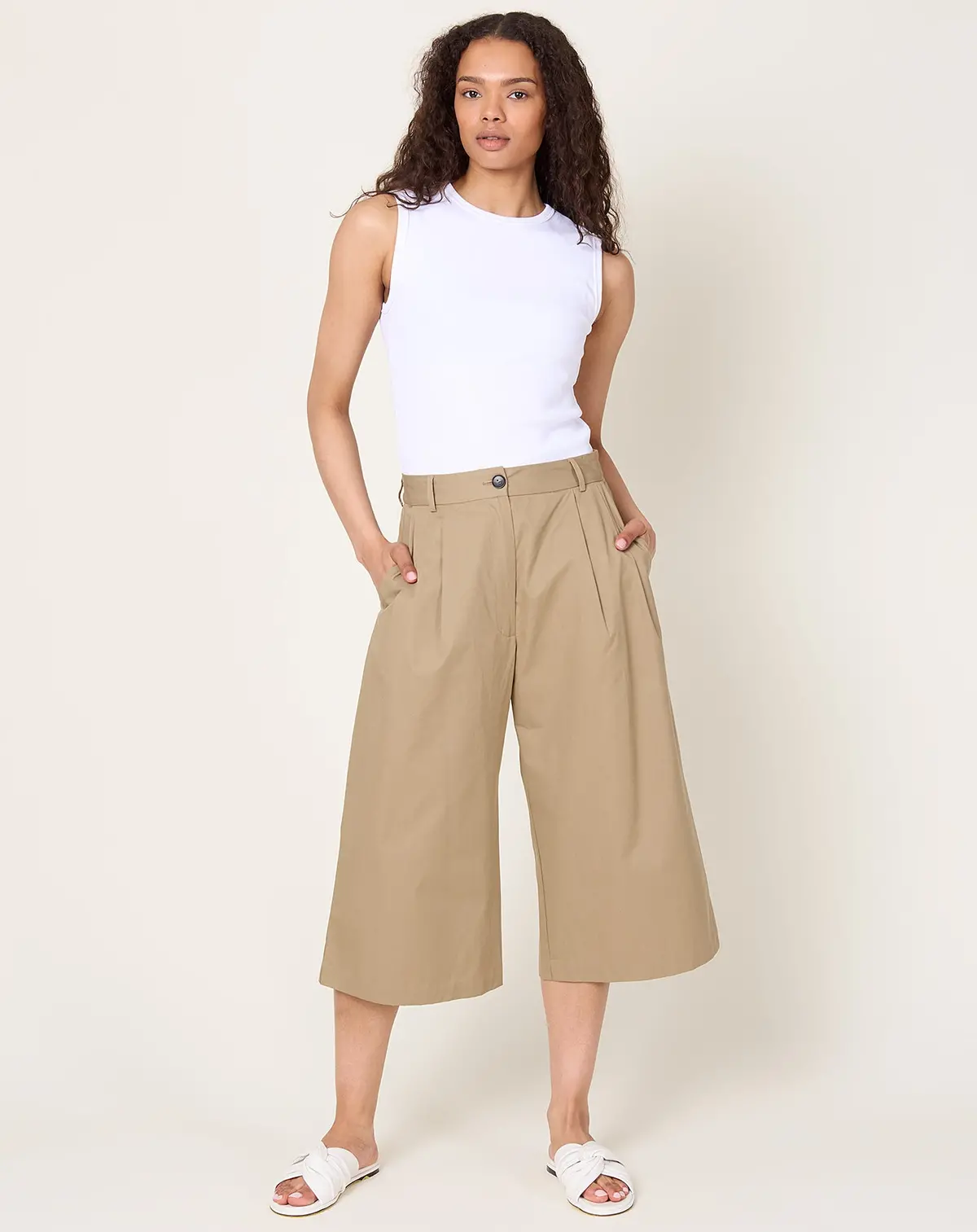 Cotton Capri Pants In Camel 1