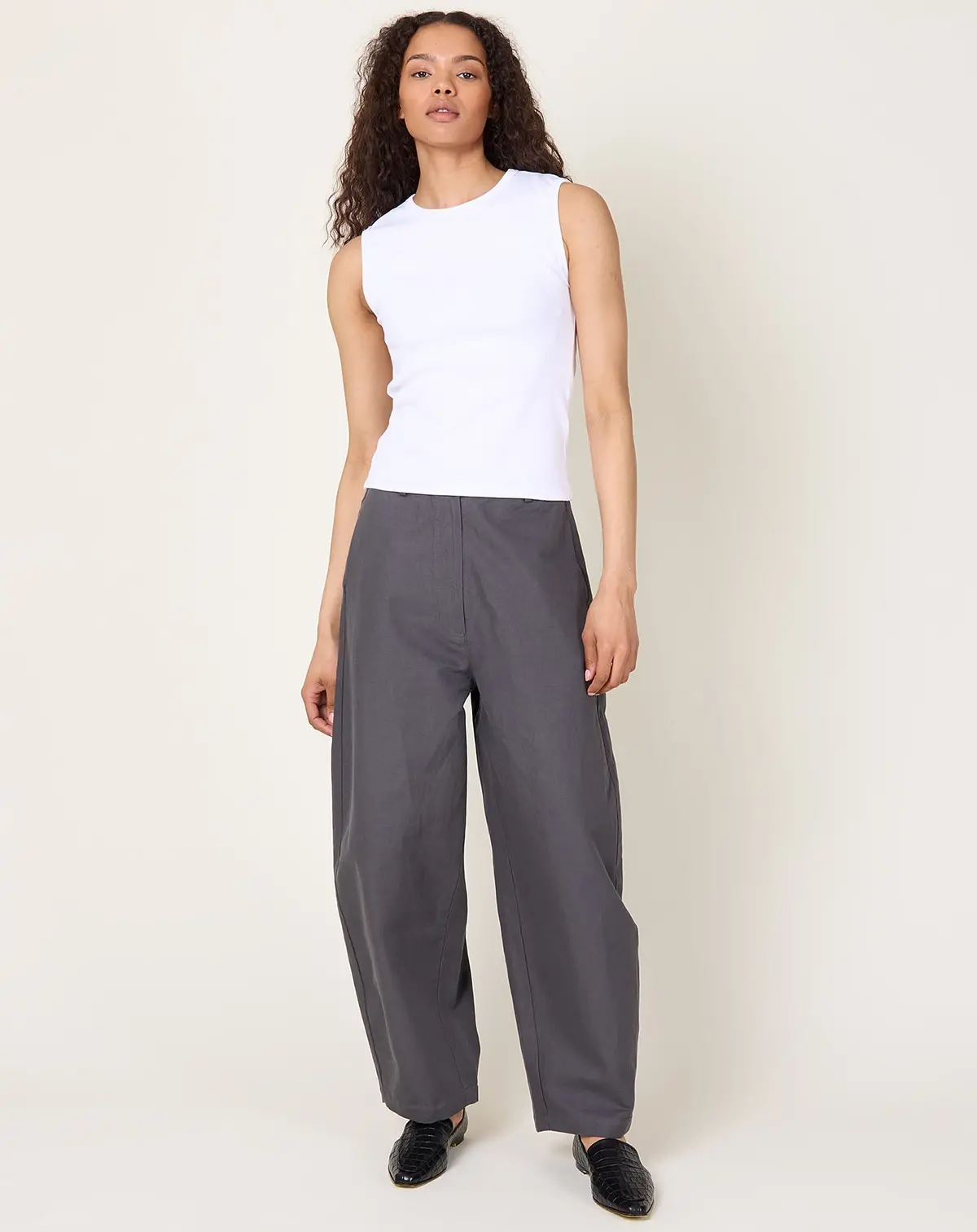Cotton Linen Curved Pants In Graphite 1