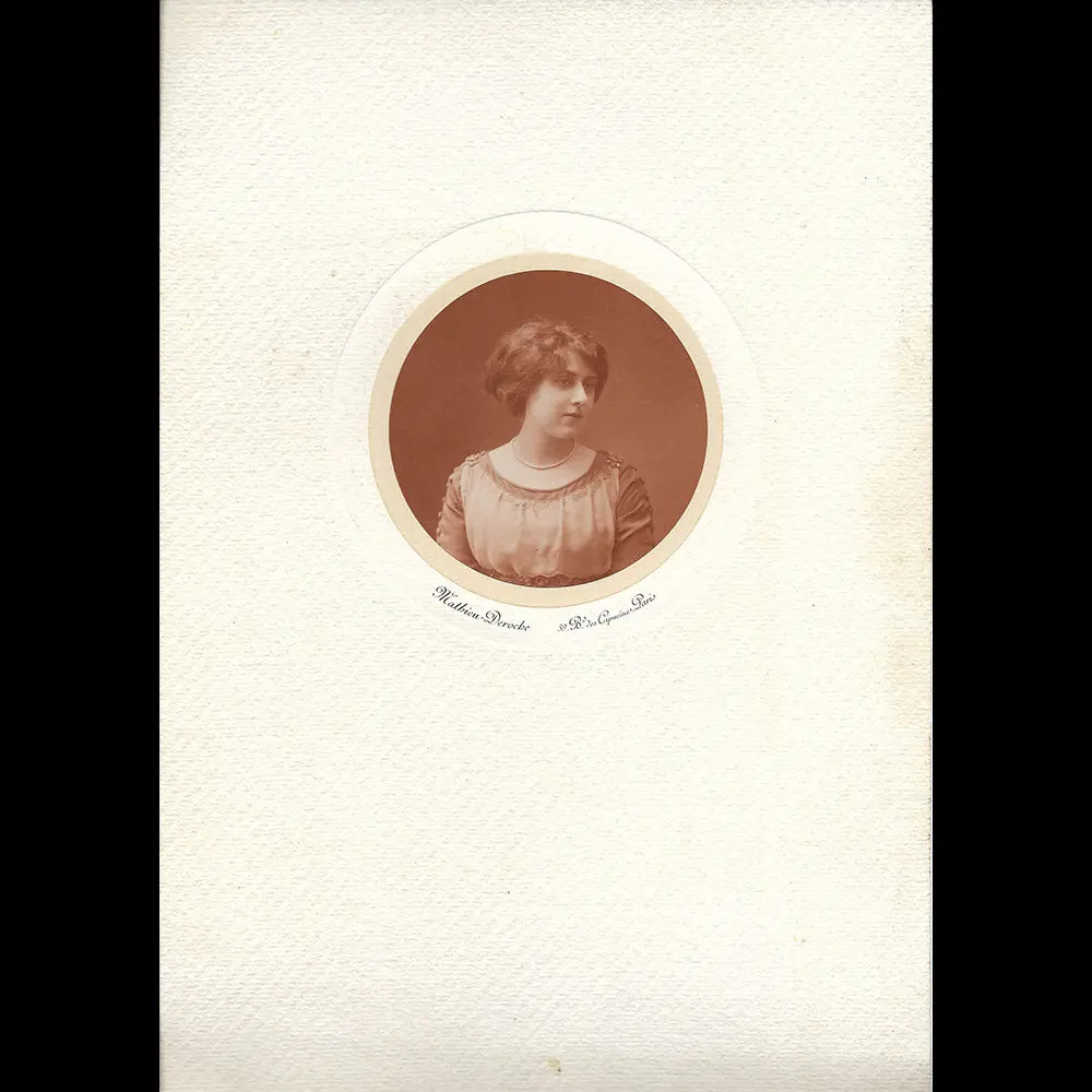 Portrait D'une Élégante, Tirage Du Studio Mathieu Deroche (Circa 1905-1910) 1