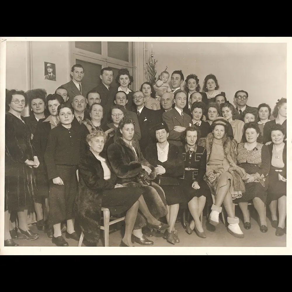 Jean Desses - Employés De La Maison De Couture, Décembre 1945 1
