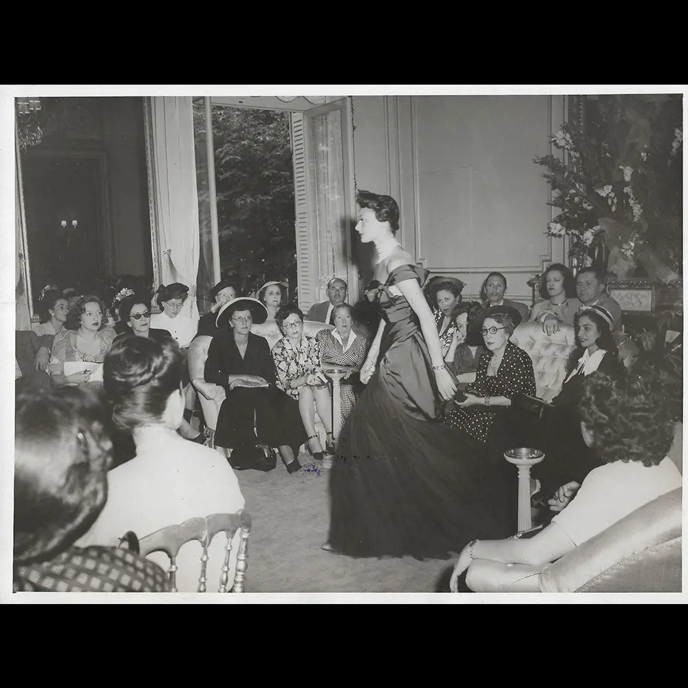Jean Desses - Défilé (Circa 1945-1950) 1