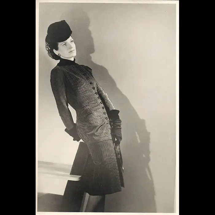 Jean Desses - Tailleur, Tirages Du Studio Waroline (Circa 1940S) 2