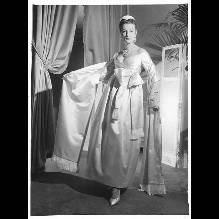 Christian Dior - Robe Du Soir Par Yves Saint Laurent (1958) 1