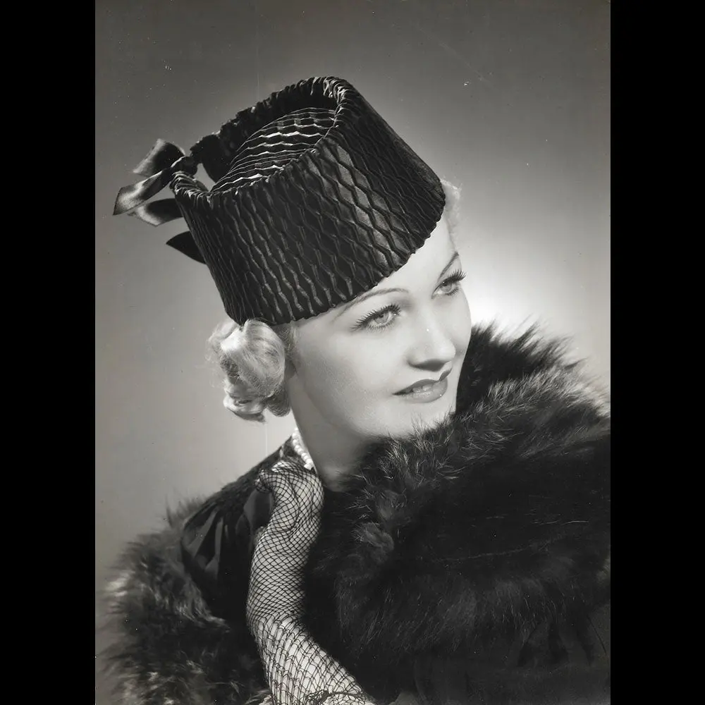 Chapeau Porté Par Amy Colin, Miss Paris 1935, Tirage De Dorvyne 1
