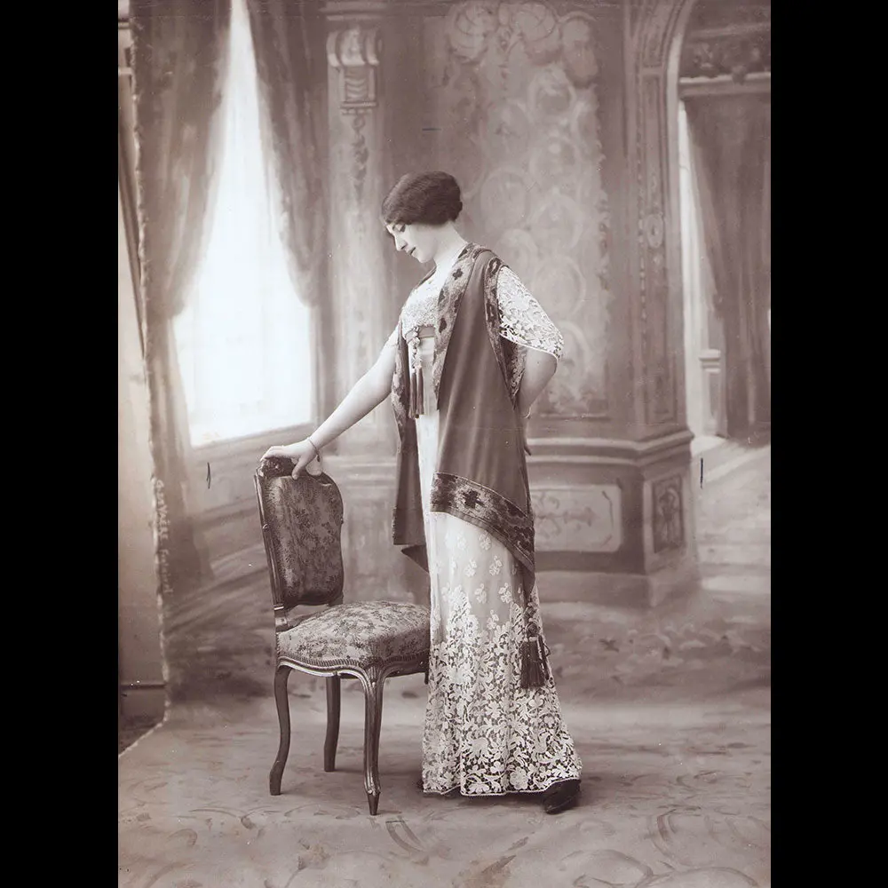 Drecoll - Robe En Dentelle Blanche, Photographie Du Studio Felix (1913) 1