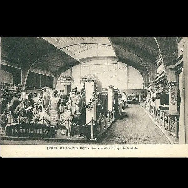 Pierre Imans - Exposition De Mannequins À La Foire De Paris (1926) 1