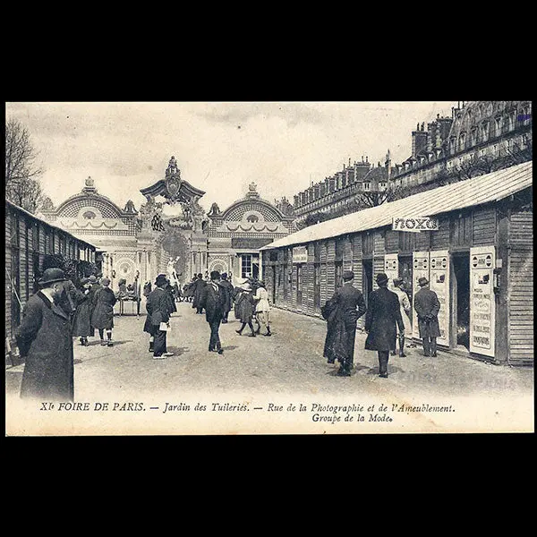 Foire De Paris - Groupe Mode Et Couture (1919) 1