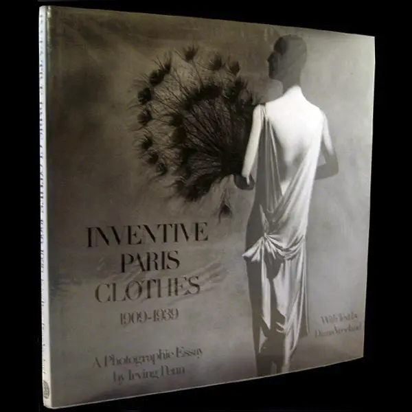 Vreeland - Inventive Paris Clothes 1909-1939, A Photographic Essay By Irving Penn, Édition Américaine (1977) 1