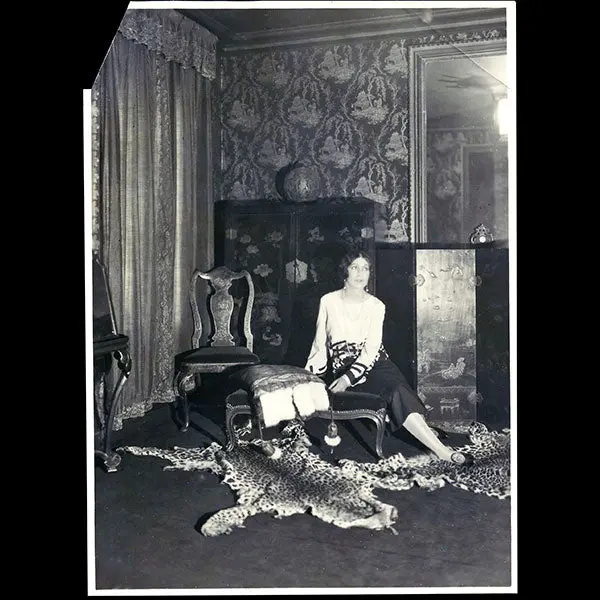Madame Sandra - Portrait Par Thérèse Bonney (1924) 1