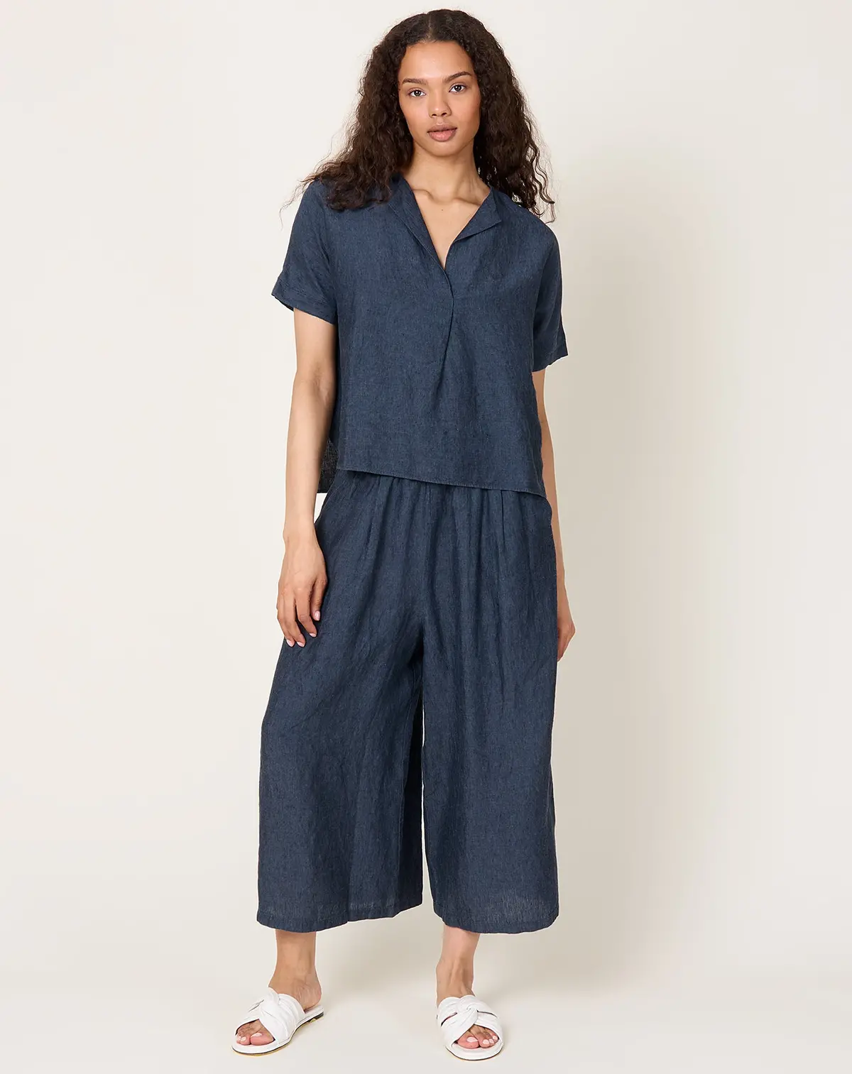 Linen Tuck Pullover In Navy 1