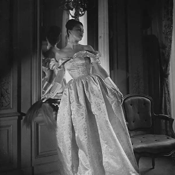 Robert Piguet - Robe Du Soir, Photographie De Maurice Tabard (1946) 1