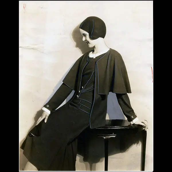 Chanel - Ensemble De Ville En Lainage Bleu Marine (1930) 1
