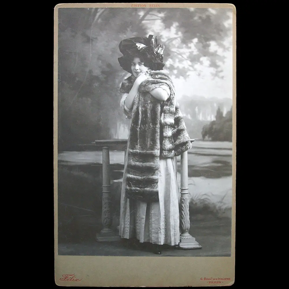 Fourrures Max - Etole  De Fourrure, Photographie Du Studio Felix (Circa 1905-1910) 1