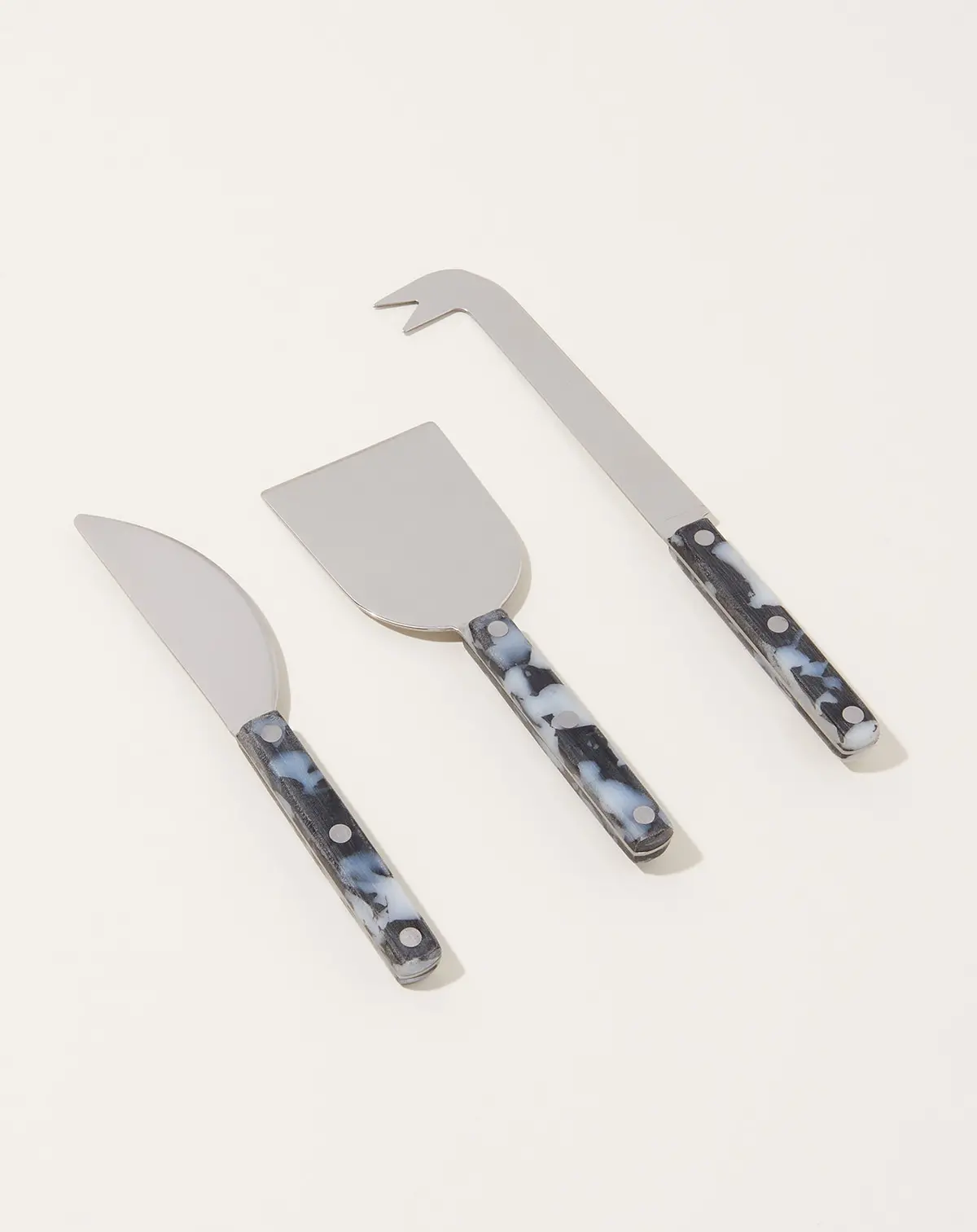 Cheese Knife Set In Black And White 1
