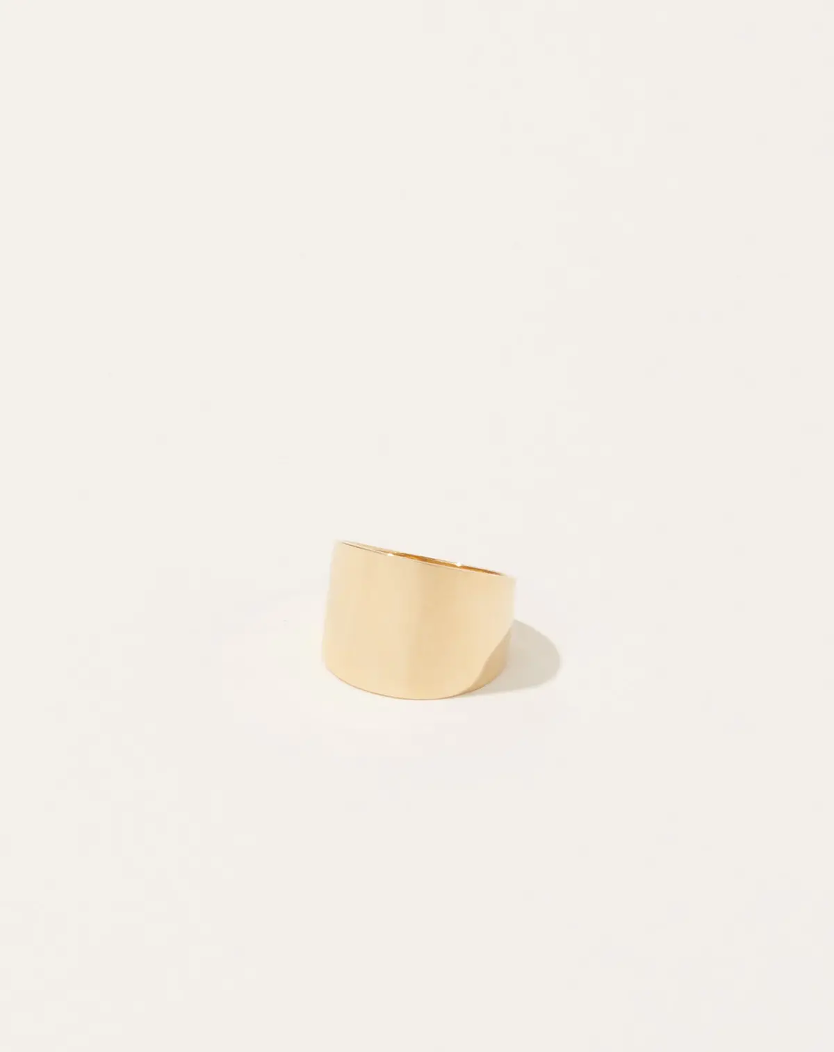 Cigar Band Ring In Yellow Gold 1