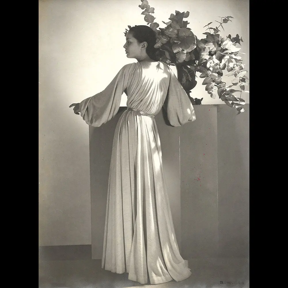 Alix - Robe Drapée, Photographie De Philippe Pottier (1942) 1