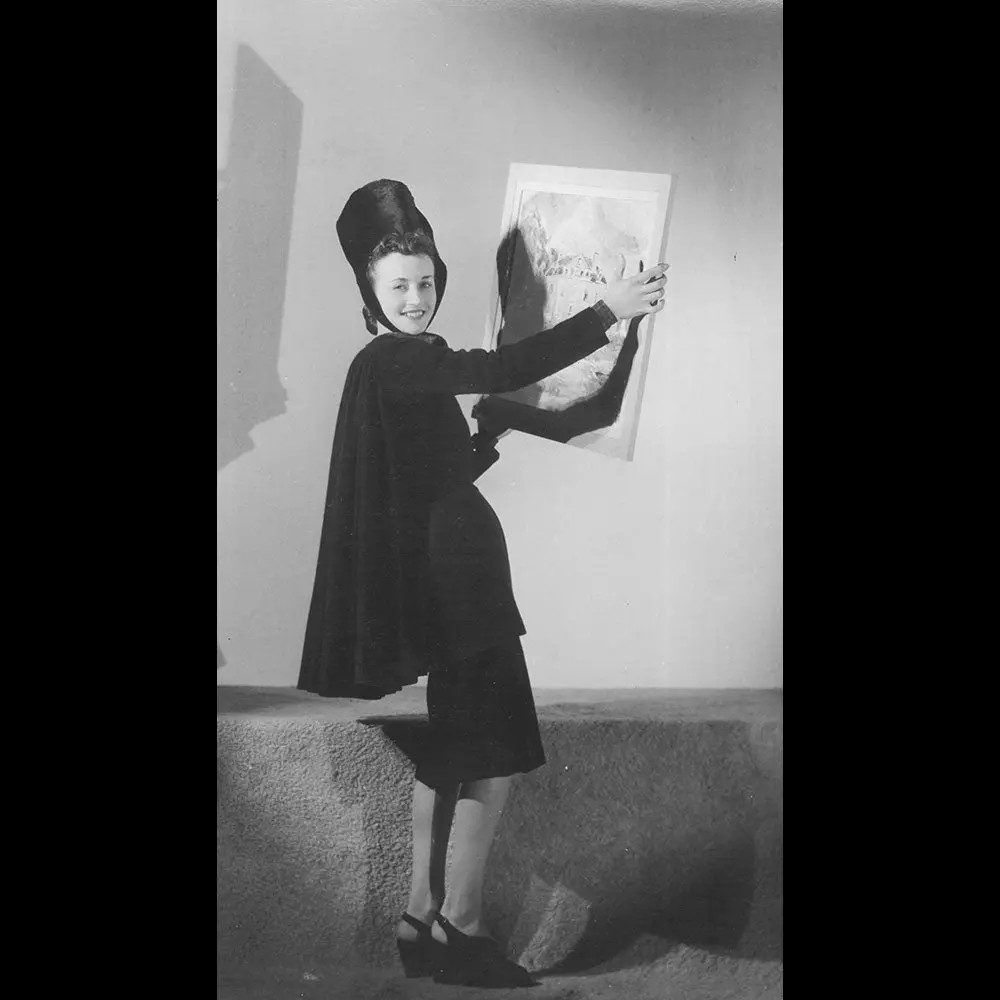 Grès - Robe, Tirage De Lavoisier (Circa 1942) 1