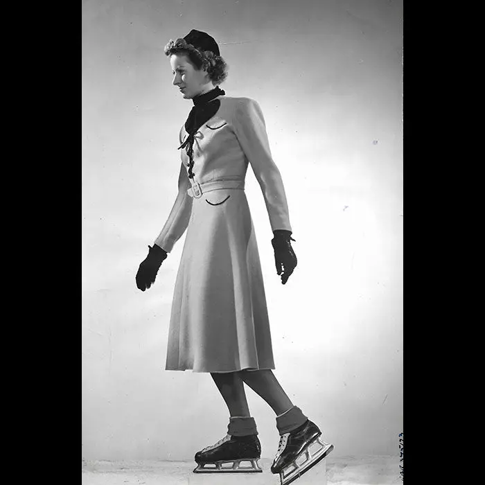 Jacques Heim - Murren, Tenue De Patinage, Tirage De Luigi Diaz (1937) 1