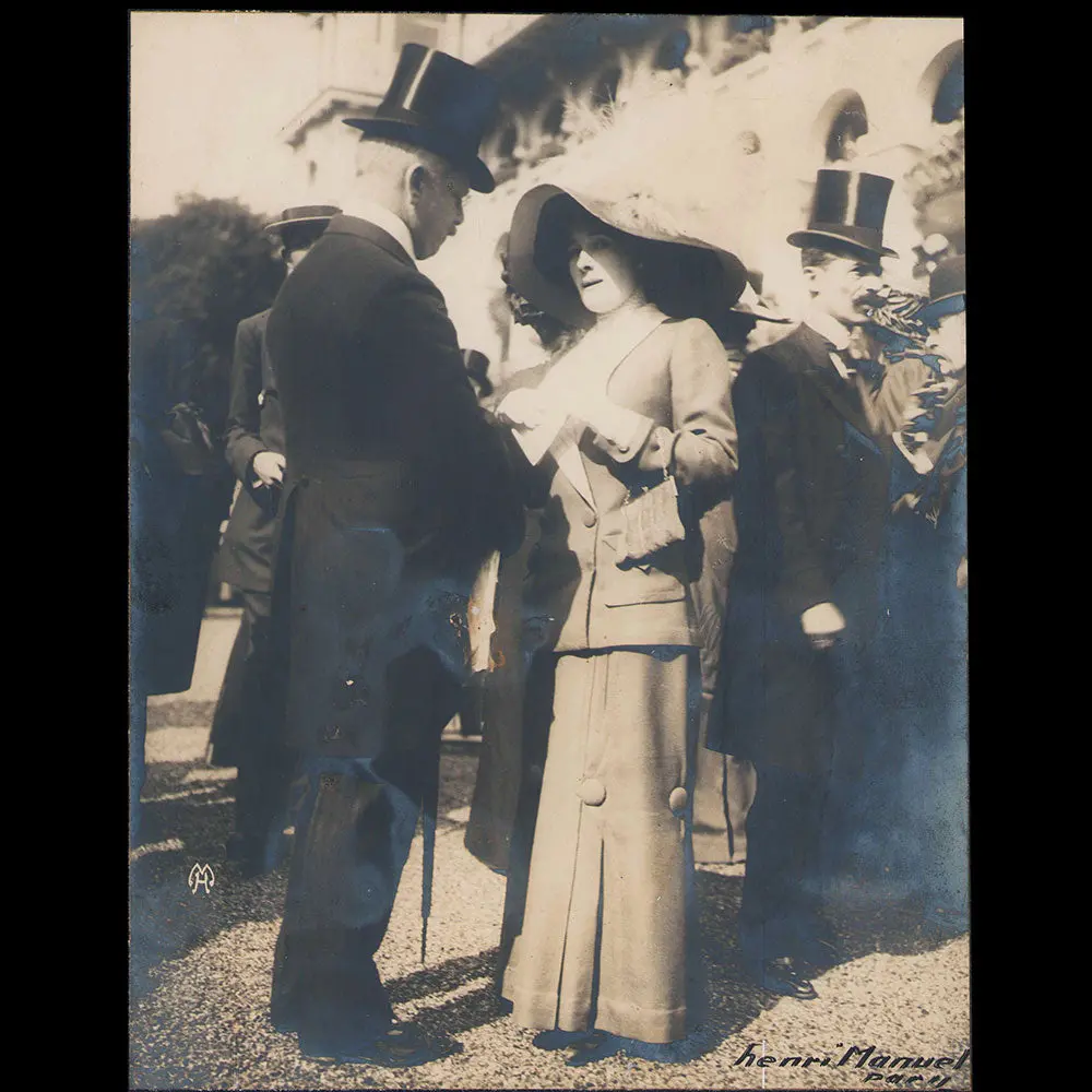 Henri Manuel - La Mode Aux Courses (Circa 1910S) 1