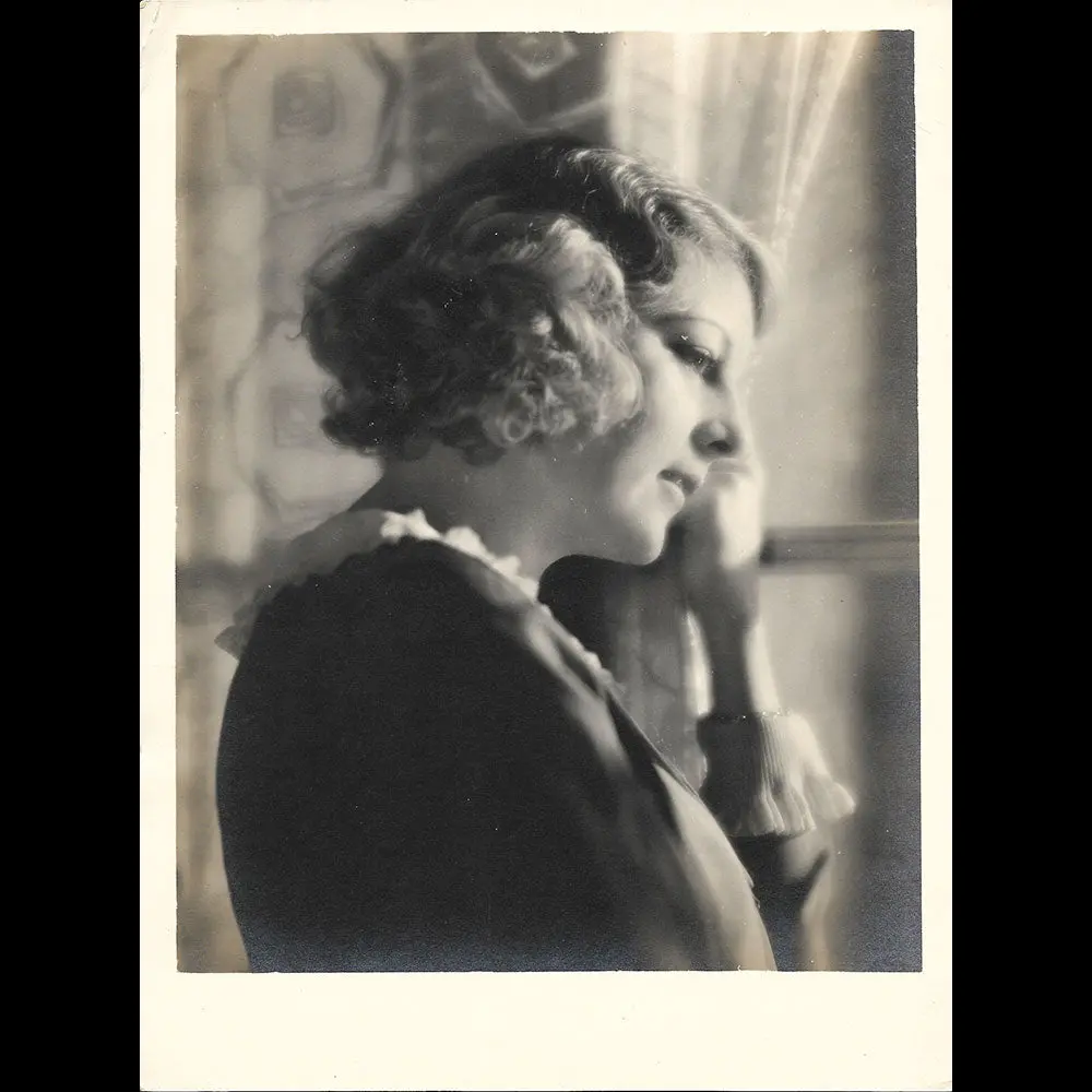 Portrait D'une Mannequin (1920S) 1