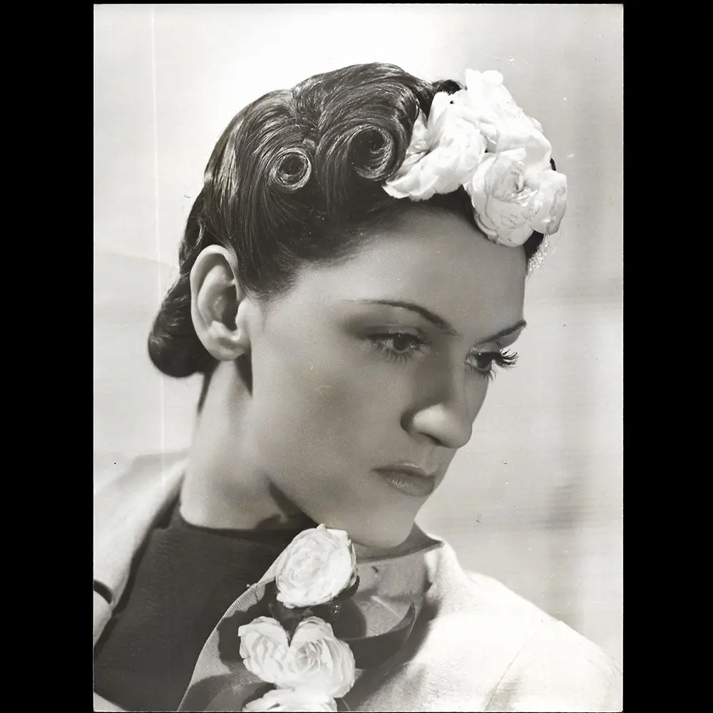 Henri Membré - Coiffure Présentée Par Simone (1940) 1