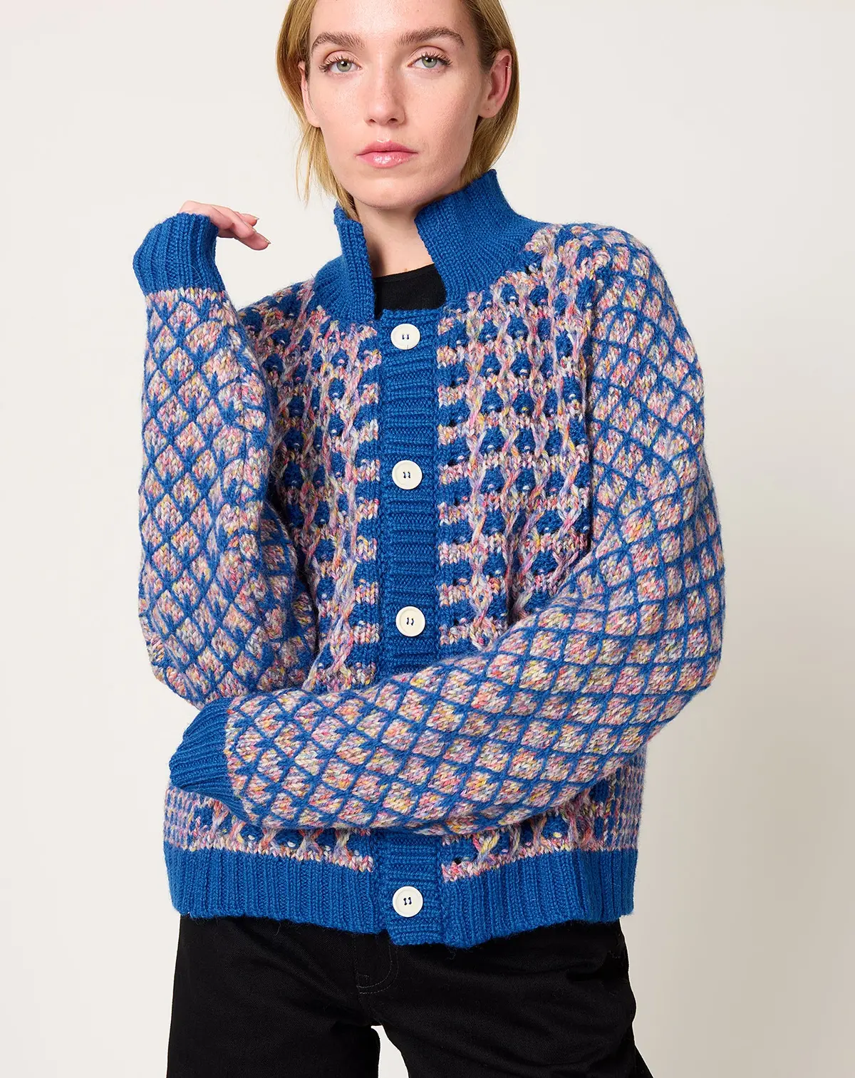 Kimchi Cardigan In Blue Party 1