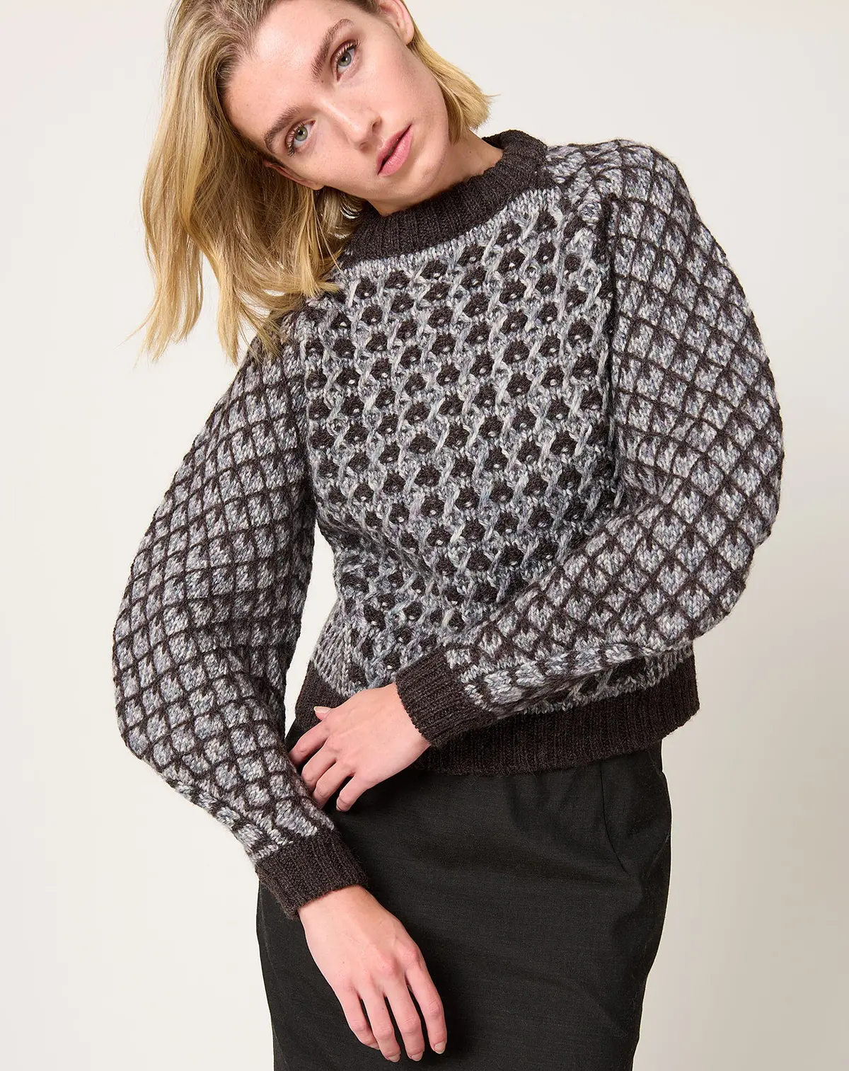 Kimchi Sweater In Brown Party 1