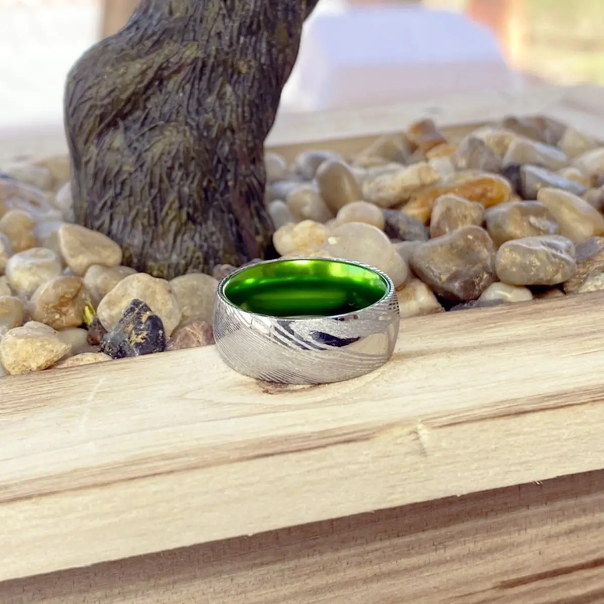 Hulk | Green Ring, Silver Damascus Steel, Domed 7