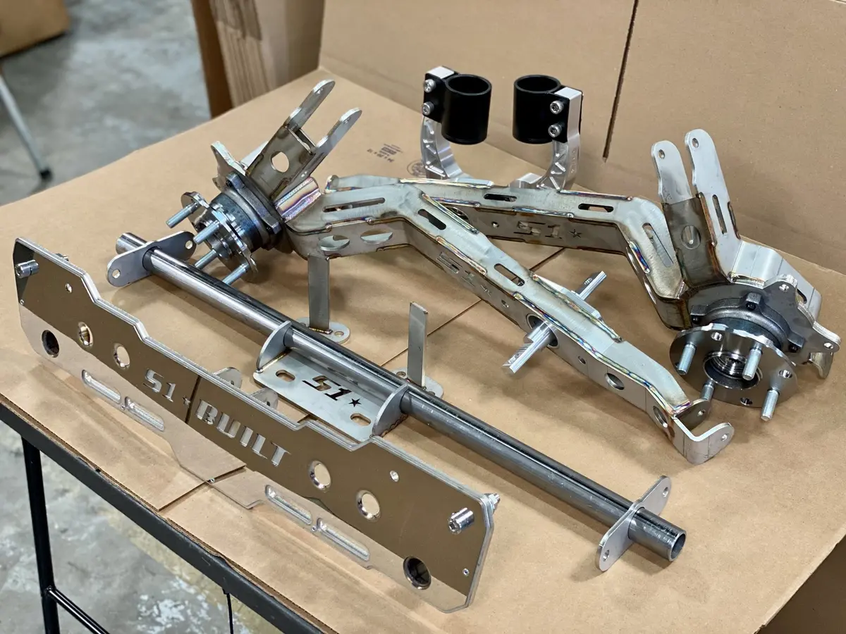 S1 Built Complete Awd Kit: Alpha6 Awd/Rwd/Fwd Rear Trailing Arms With Delta7 Rear Diff Mount Kit And Billet Forks 1