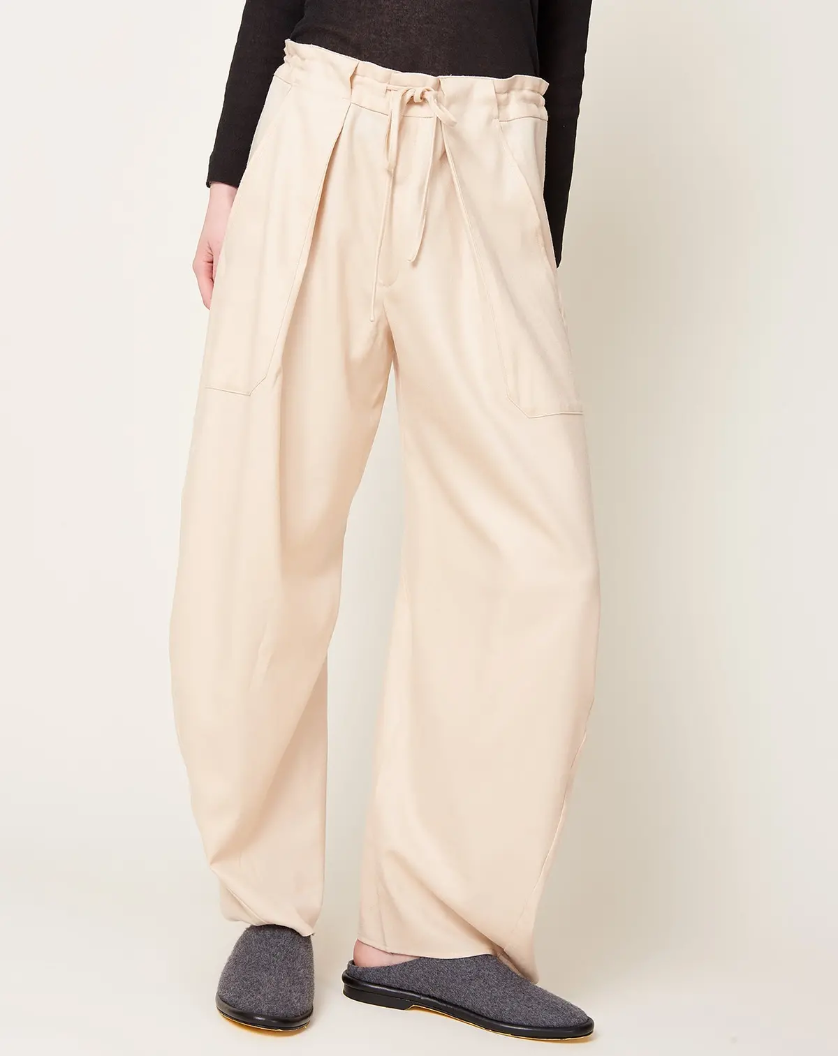 Clemence Pant In Milano 1