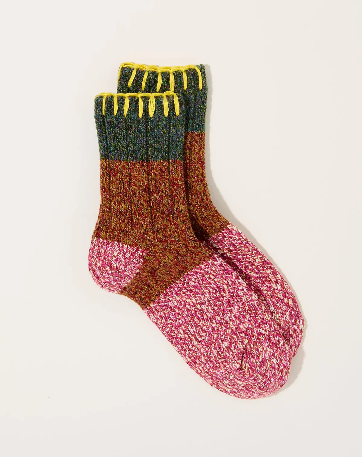 56 Yarns Grandrelle Gogh Hobo-Stitch Socks In Pink 1