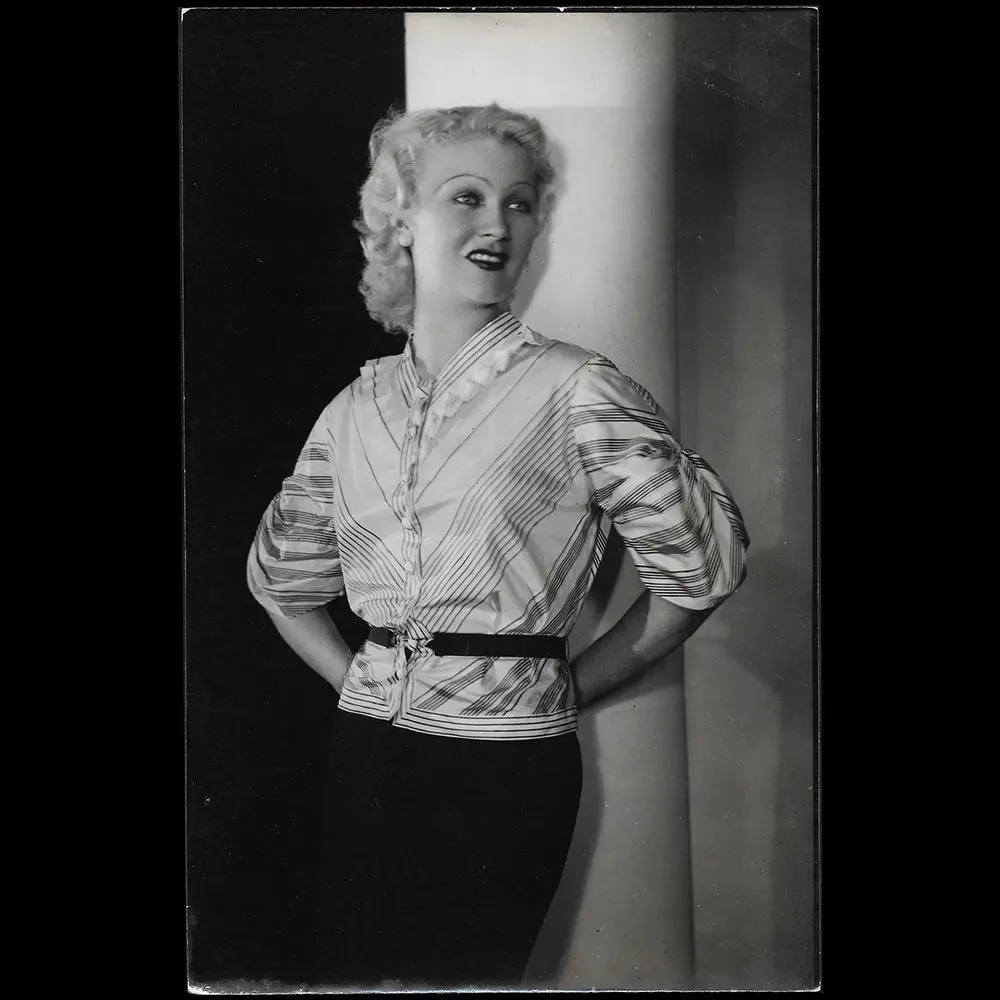 Marcelle Landowska - Ensemble Porté Par Miss Paris 1935, Tirage D'isabey 1