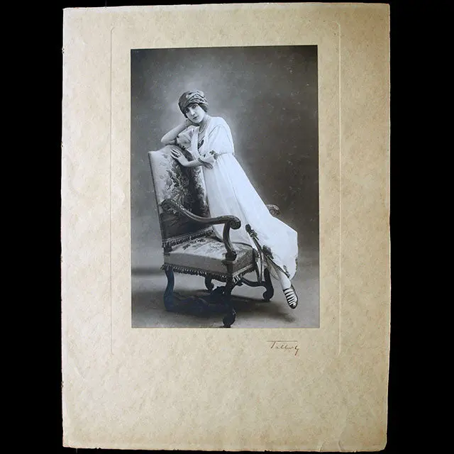 Lanvin - Mademoiselle Eve Lavalliere, Photographie Du Studio Talbot (1912) 1