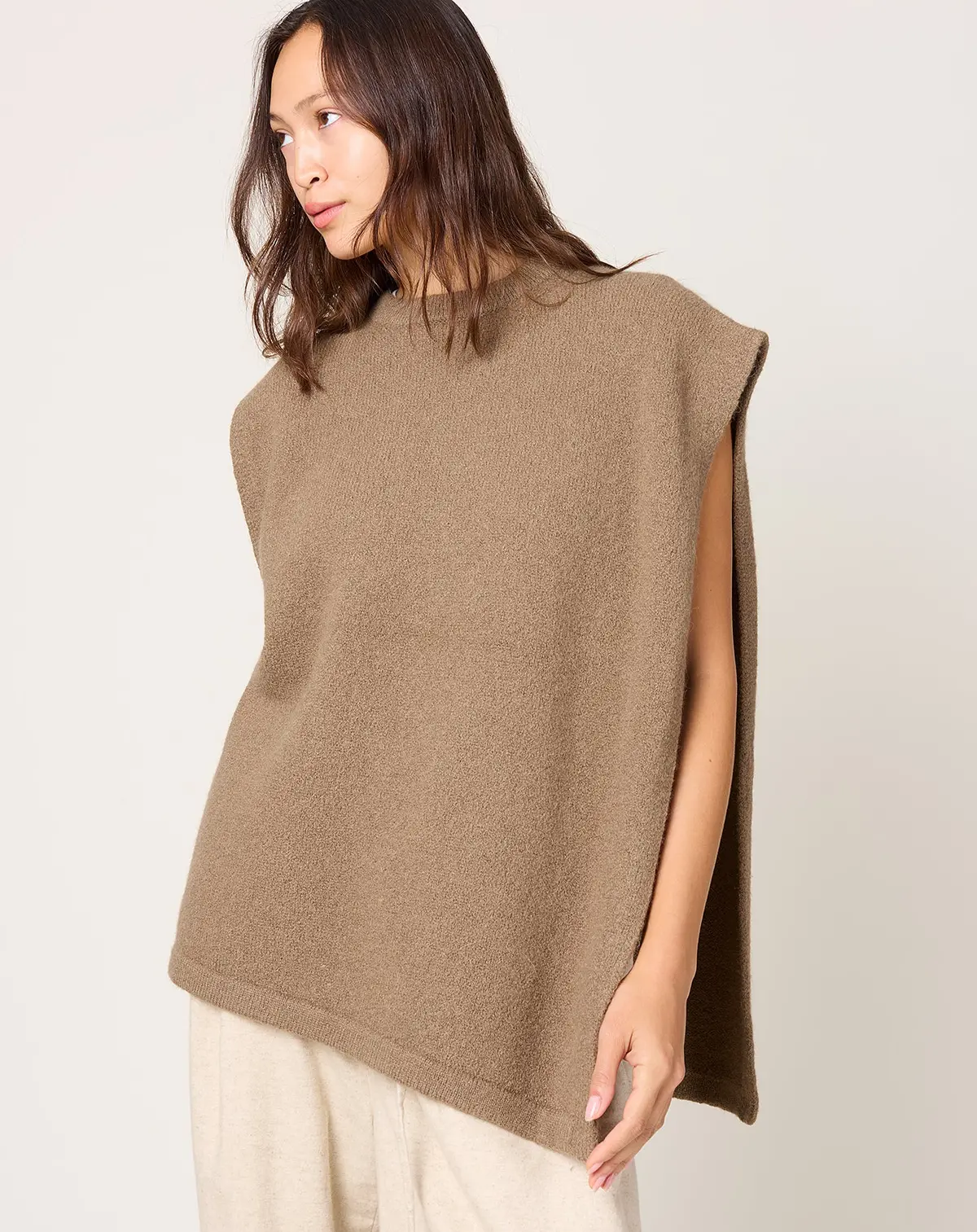 Drape Gilet In Tobacco 1