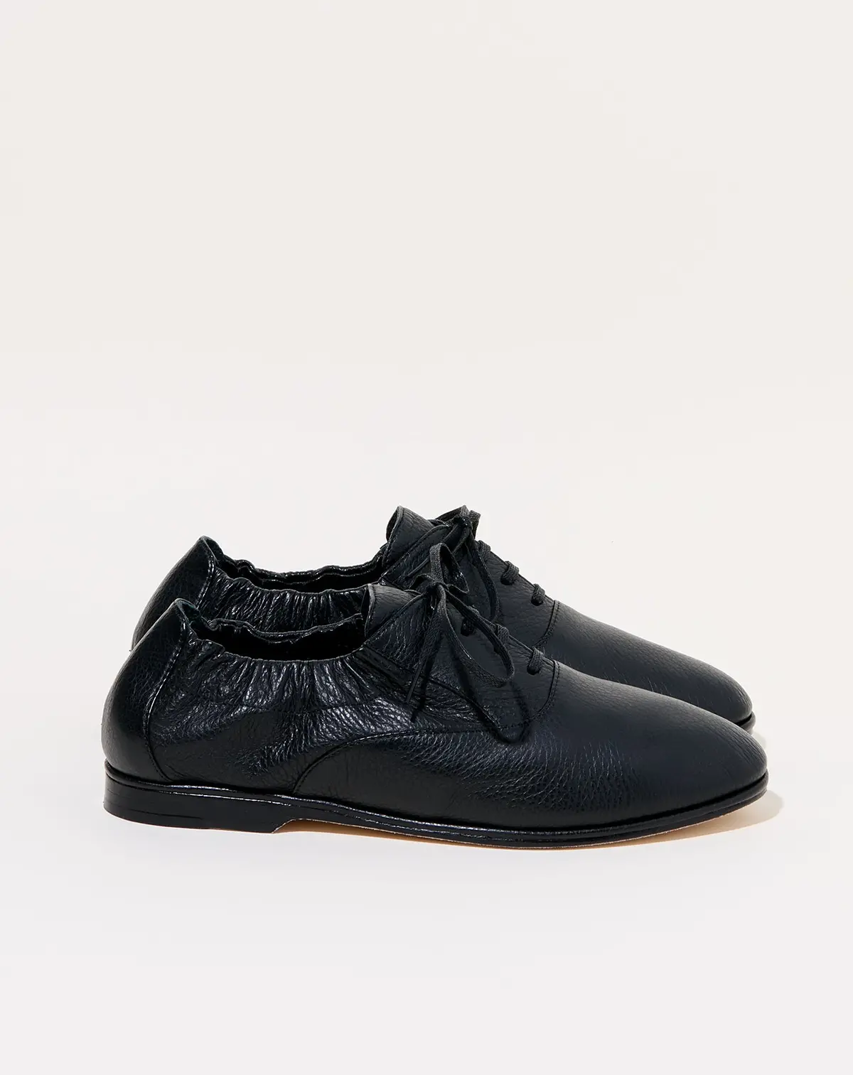 Soft Banded Oxford In Black 1