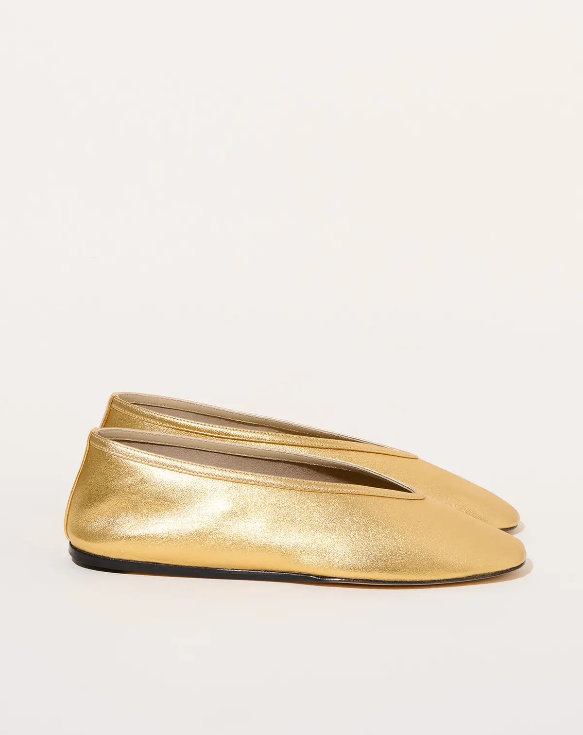 Luna Slipper In Gold 1