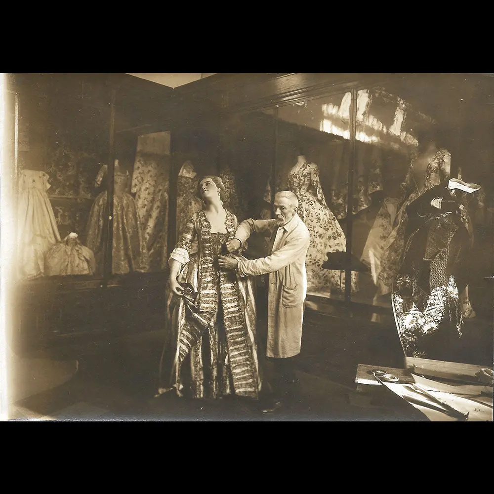 Société De L'histoire Du Costume - Exposition Du Musée Du Costume, Réunion De 21 Tirages (1920) 1